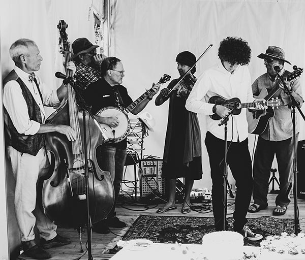 Flower Power Band mit Hippie-Flair buchen