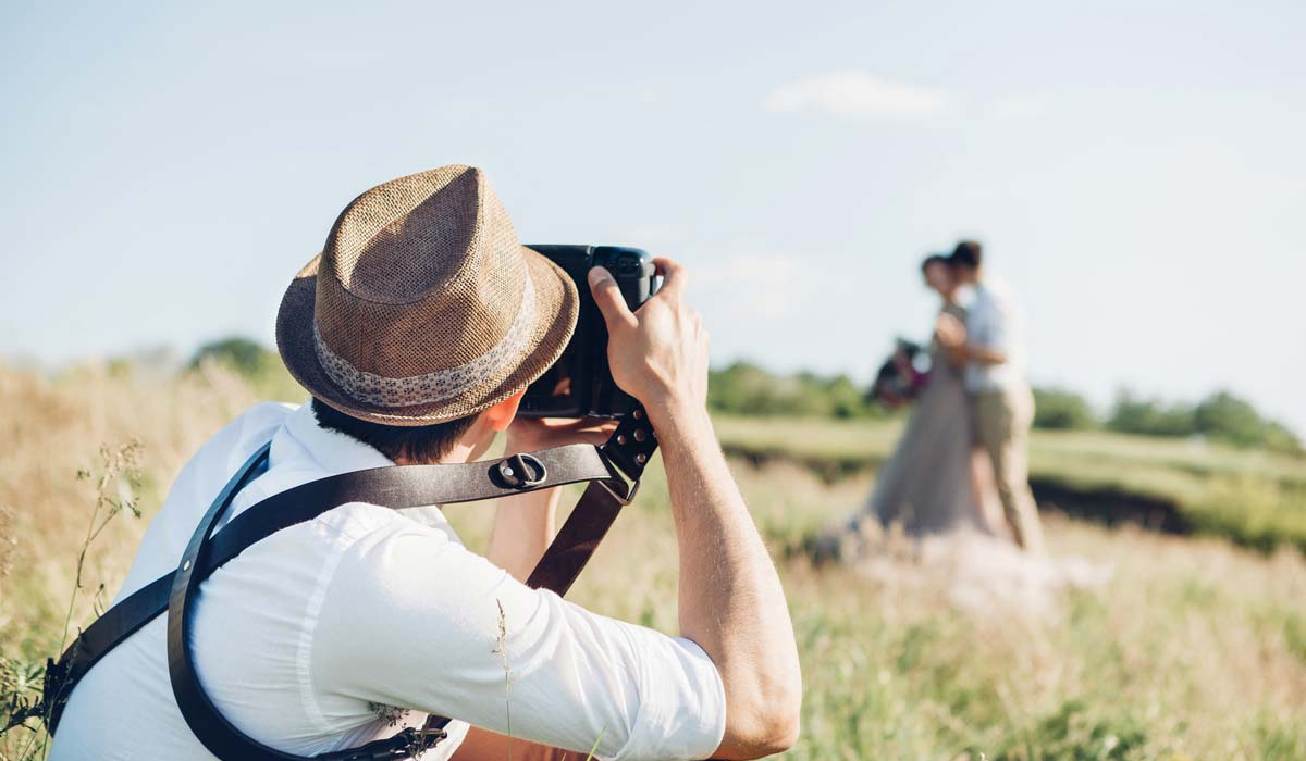 Wie man einen Hochzeits-Fotografen findet