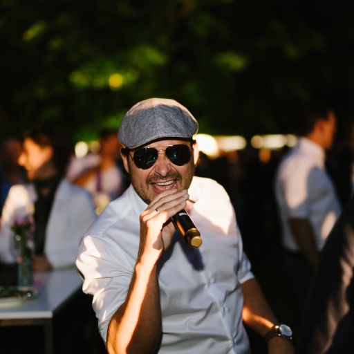 Entertainer King-Grace